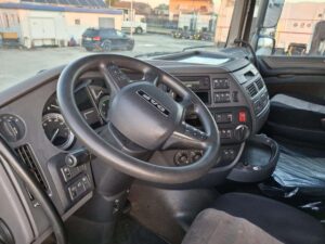 truck XF460SLH LD FB960DC 50437